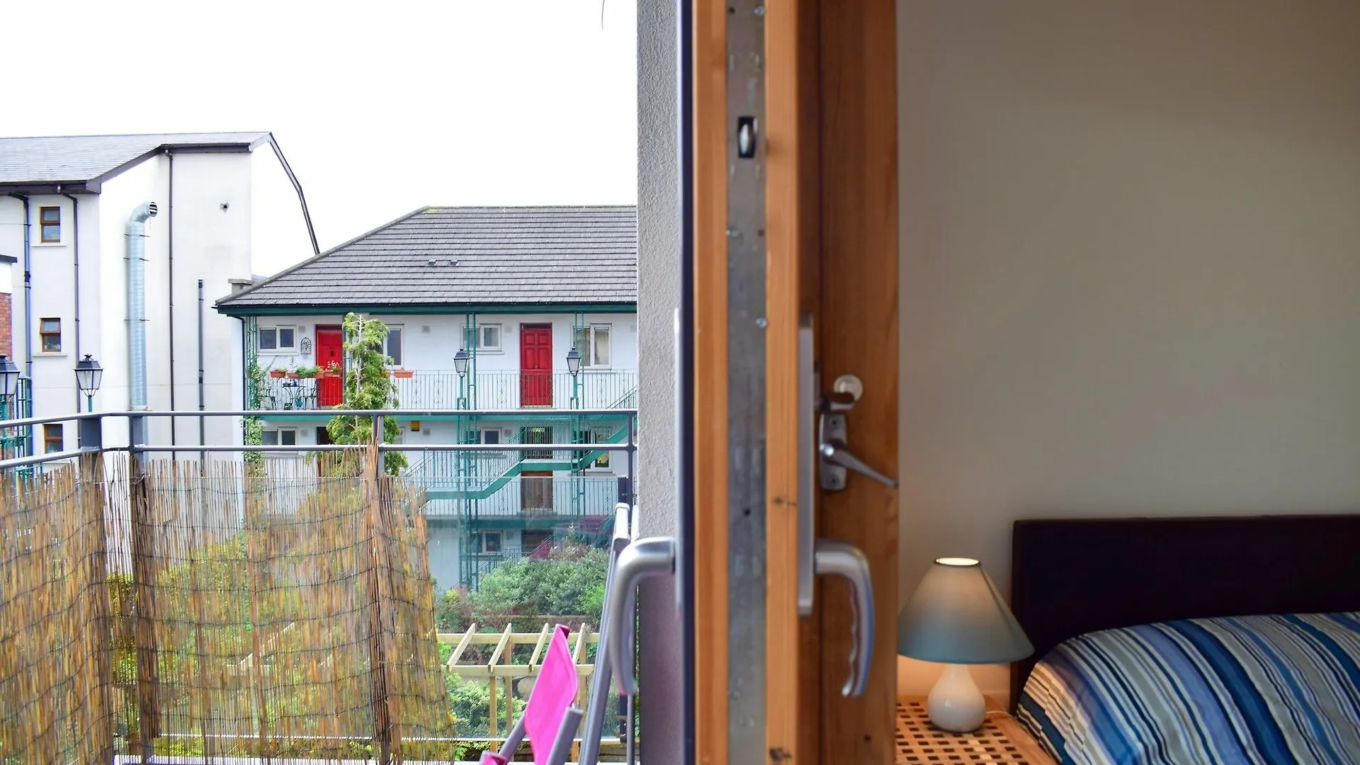 1 Bedroom Apartment On River Laffey Dublin Irland